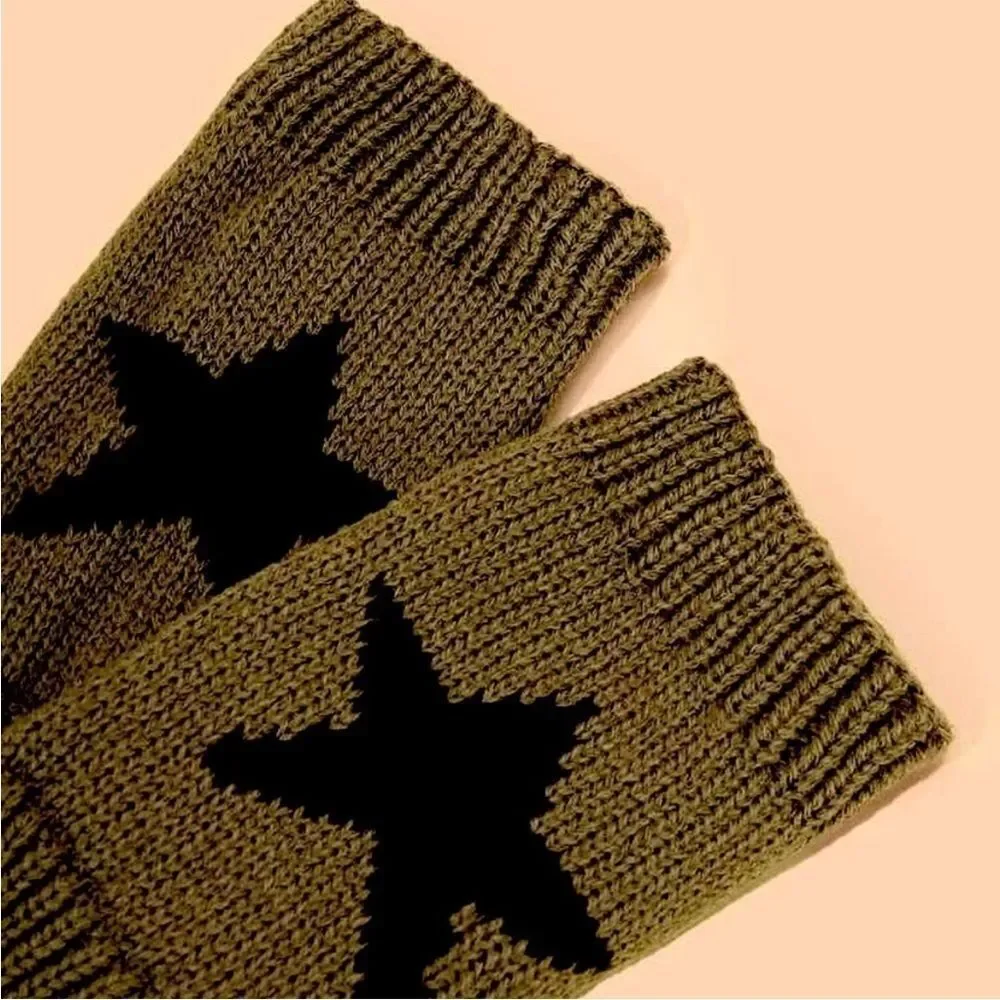 Knit Fingerless Gloves Hand Warmers with Black Star Design